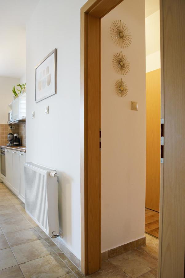 Eliza 1 Birdland Golf Apartman Buk Exterior photo