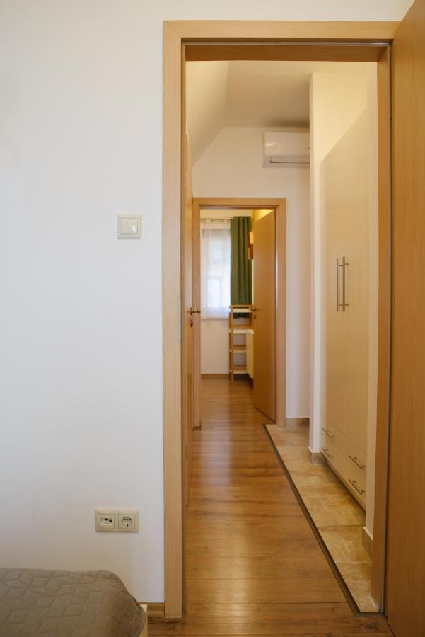 Eliza 1 Birdland Golf Apartman Buk Exterior photo
